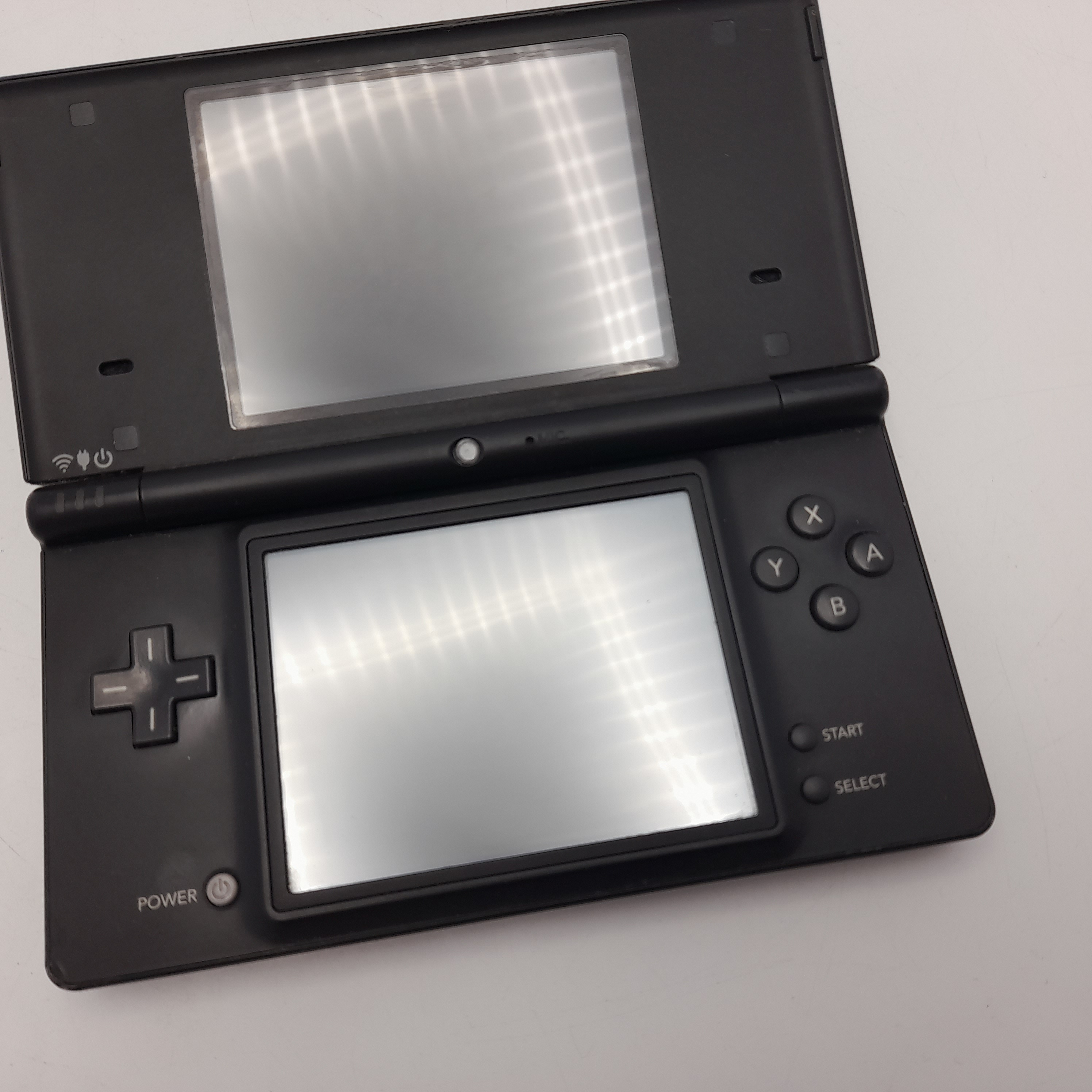 Foto van Nintendo DSi Mat Zwart - Zeer Mooi