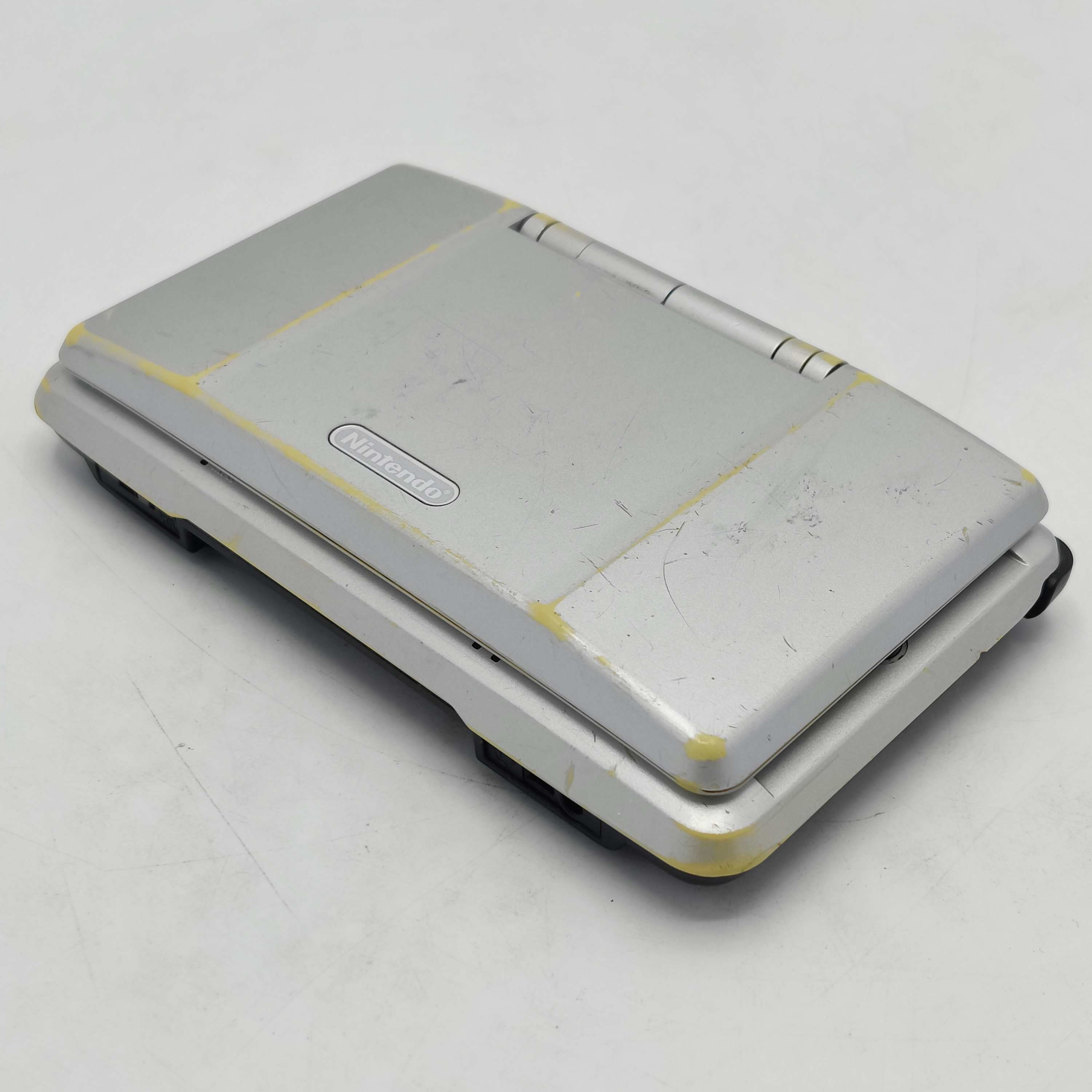 Foto van Nintendo DS Titanium - Mooi